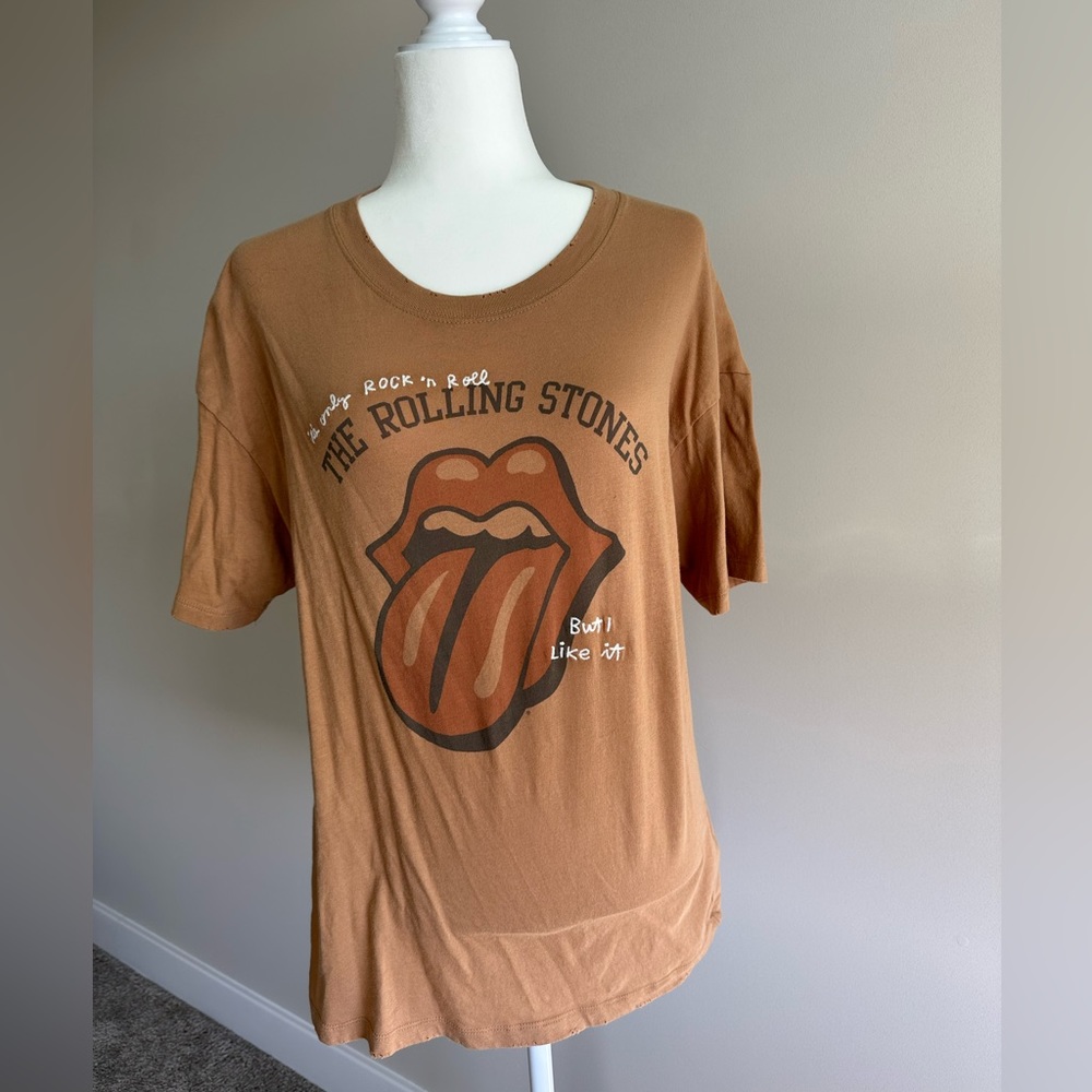 American Eagle tshirt